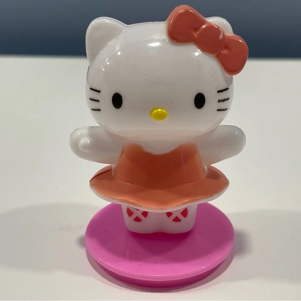 Cute Hello Kitty Mini Plastic Figurines Cake Toppers Set of 5 for women / girls